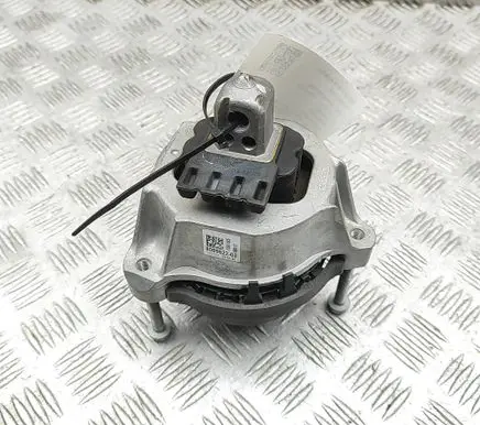 BMW XM Engine mount bracket 8089822