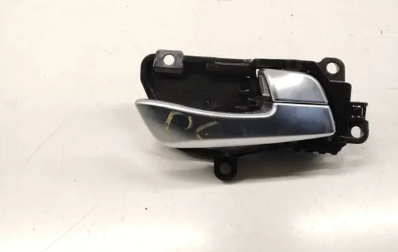 KIA Sorento Rear door interior handle
