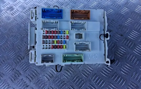 Volvo V40 Fuse box set