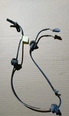 Subaru Legacy ABS brake wheel speed sensor 27540AL00A
