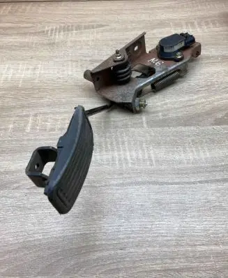 Mazda 6 Accelerator throttle pedal TGJ6F