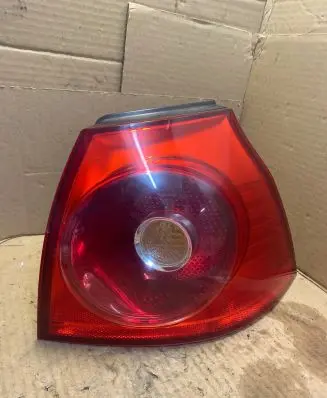 Volkswagen Golf V Rear/tail lights 4VFX13404AA