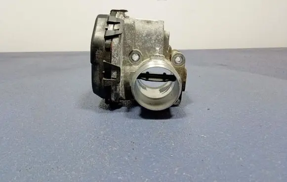 Peugeot 508 RXH Throttle body valve 9807238580