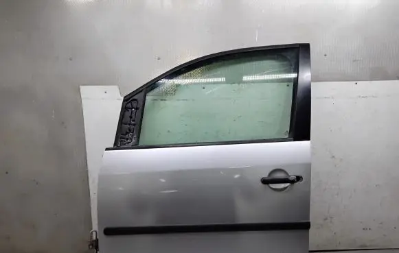 Volkswagen Caddy Front door