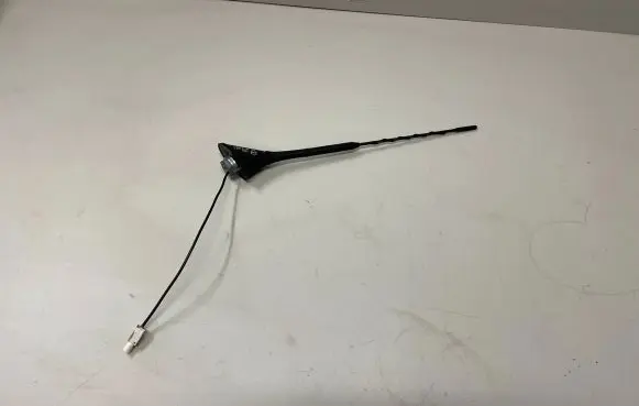 Seat Ibiza IV (6J,6P) Radio antenna 6Q0035575