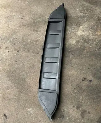 Audi Q7 4L Radiator mount bracket 4L0121285
