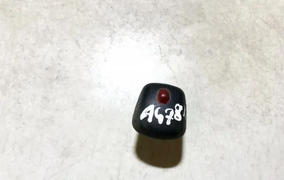Passenger airbag on/off switch