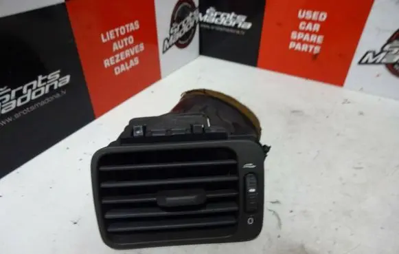 Volvo S80 Dashboard side air vent grill/cover trim 130082001