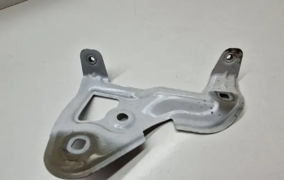 BMW 3 G20 G21 Fender mounting bracket 7419406