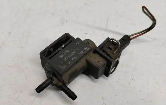 Mercedes-Benz S W220 Turbo solenoid valve 0025401897 72235500 A0025401897