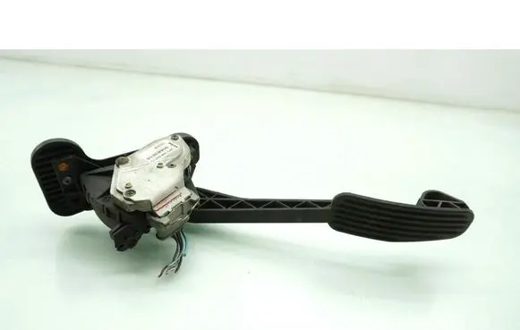 Volvo S80 Accelerator throttle pedal 30683516