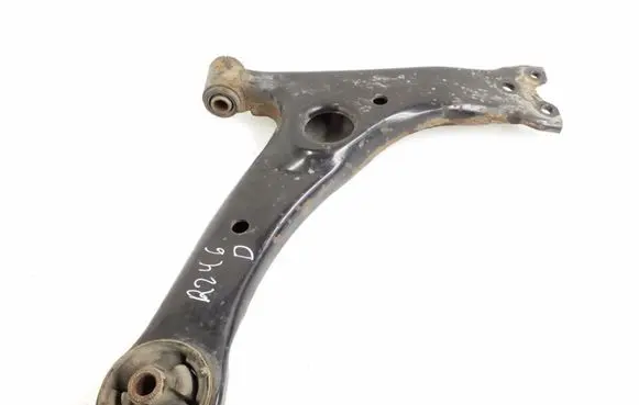Toyota Corolla Verso AR10 Front lower control arm/wishbone