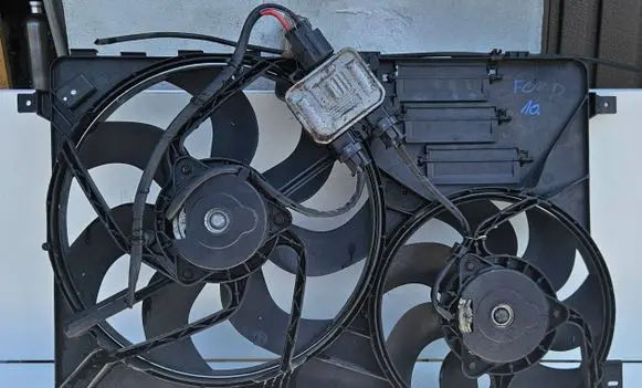 Ford Mondeo MK IV Radiator cooling fan shroud 6G918C607BE C9G4A