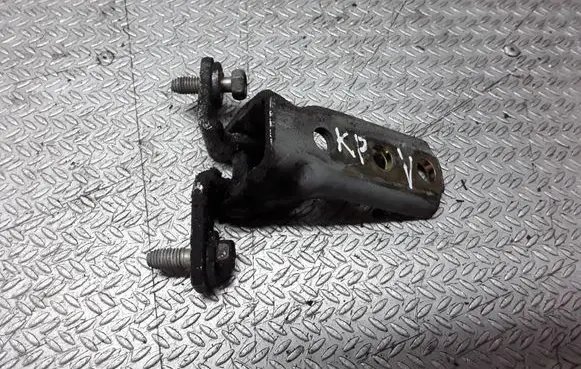 Mitsubishi Grandis Front door upper hinge