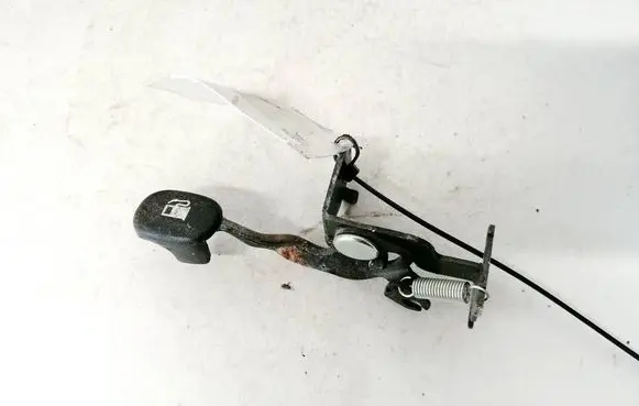 KIA Ceed Fuel tank opening switch 