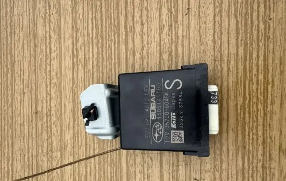 Subaru Outback (BT) LED ballast control module 84051AN100