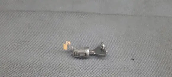 Mazda Xedos 6 Front door lock (next to the handle) 