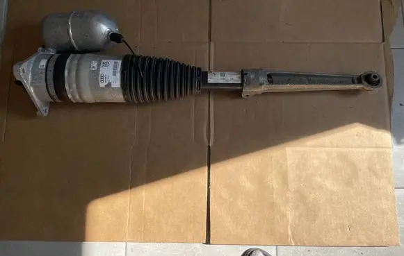 Audi A8 S8 D5 Shock absorber/damper/air suspension 4N4616001B