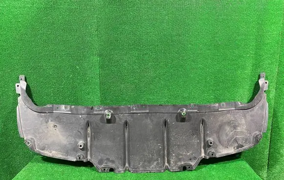 Mercedes-Benz CLA C118 X118 Center/middle under tray cover A1186805100