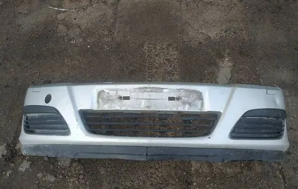 Opel Astra H Front bumper pilkas