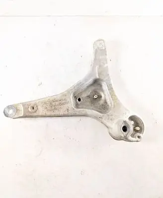 BMW 7 G70 Front shock absorber mounting bracket 6898522