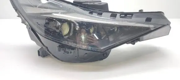 Hyundai Elantra VII Headlight/headlamp