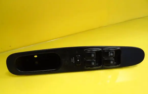 KIA Rio Electric window control switch 621W03580 612W13210