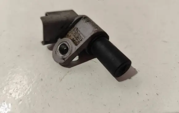 Ford Focus Camshaft position sensor 9645844080