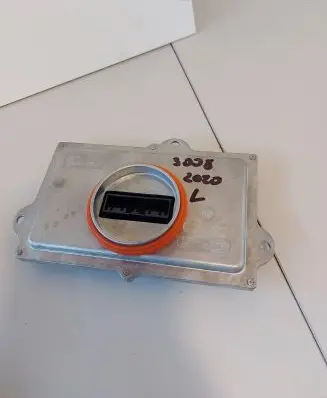 Peugeot 3008 II Xenon control unit/module 00369062 0761 52110