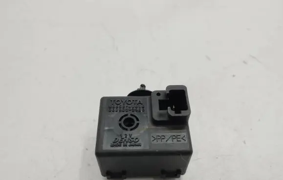 Lexus IS 220D-250-350 Sensor 8665248010 0689003980