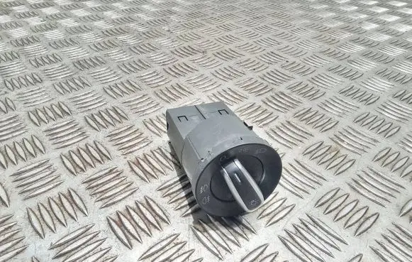 Volkswagen Cross Polo Light switch 6R0941531G