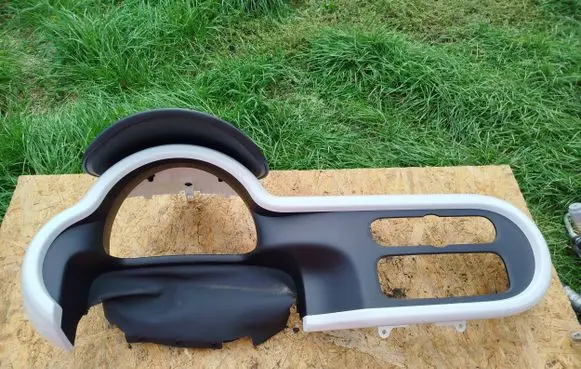 Renault Twingo III Dashboard trim 682483347R 682488019R
