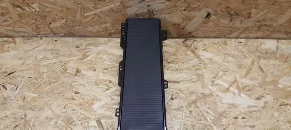 Cup holder front