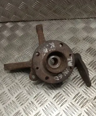 Renault Twingo I Front wheel hub