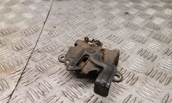 Toyota Yaris Engine bonnet/hood lock/latch loop/hook 