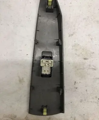 Toyota Prius (XW20) Rear door window switch trim 