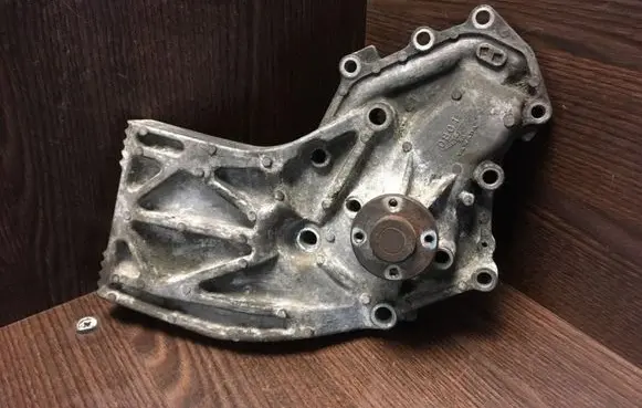 Renault Master II Water pump 7701057951