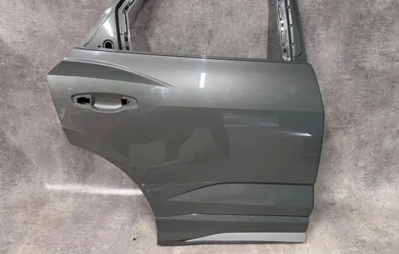 Audi Q3 F3 Front door NULL