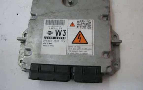 Nissan Almera Tino Engine control unit/module 23710BU700