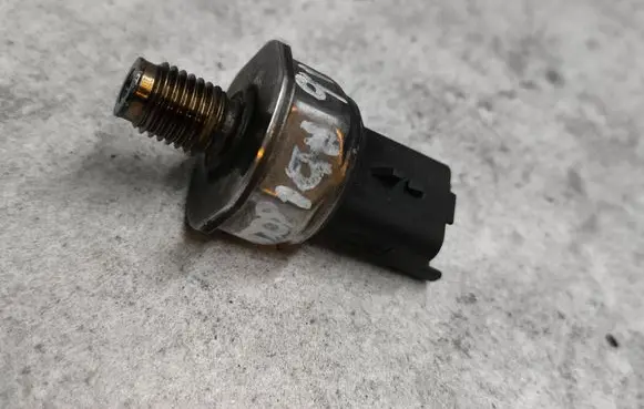 Citroen C4 Grand Picasso Fuel pressure sensor 9658227880 1520133912