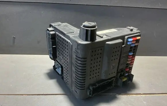Volvo XC90 Central body control module 30765148 28024617