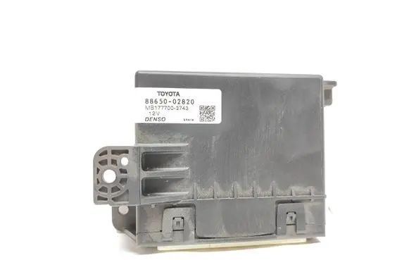 Toyota Auris 150 Other control units/modules 8865002820 MB1777003743