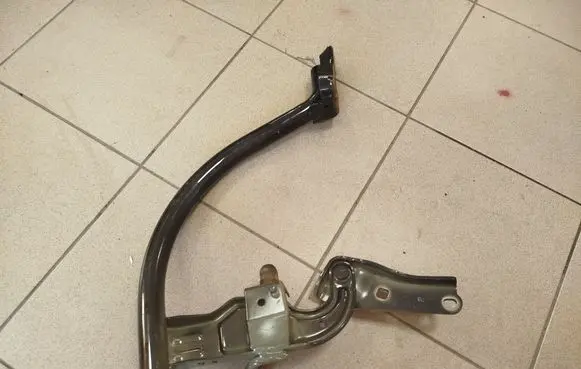 Volkswagen PASSAT B8 Tailgate/trunk/boot hinge 3G5827301A