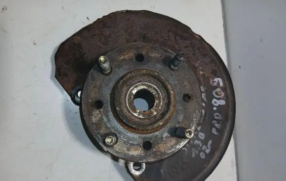 Mitsubishi Space Star Front wheel hub
