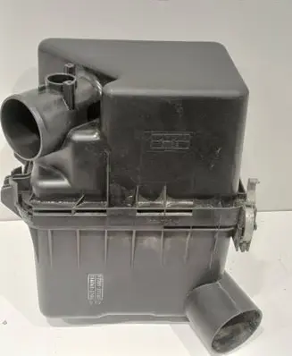 Toyota RAV 4 (XA30) Air filter box 1770537141 1140602700