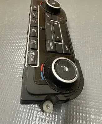 Volkswagen Golf VI Climate control unit 5K0907044FA 5HB00974663