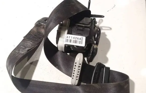 Citroen Berlingo Middle seatbelt (rear)