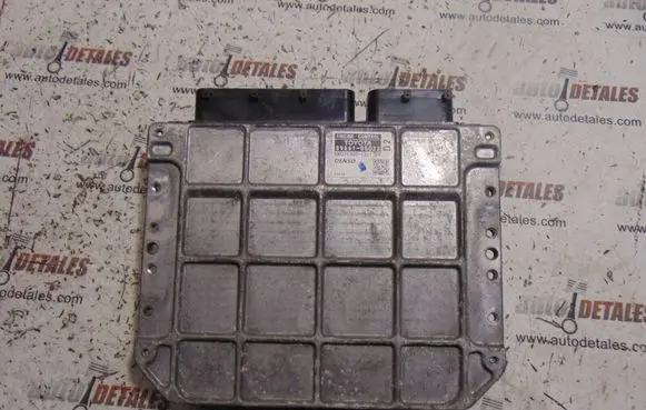 Toyota Avensis T270 Engine control unit/module 8966105D22