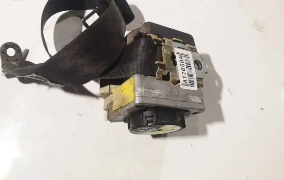 Volkswagen PASSAT B5 Front seatbelt 