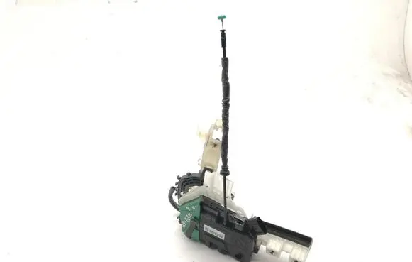 Hyundai i30 Coupe door lock (next to the handle) 81310G4010